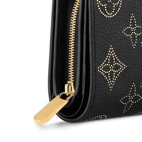 Products by Louis Vuitton: Cléa Wallet